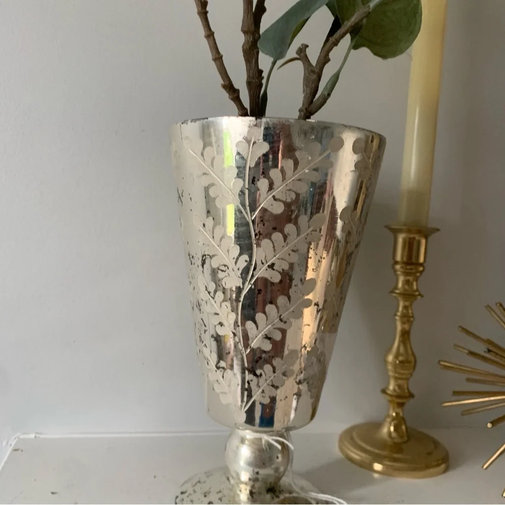 RAZ‎ IMPORTS Silver Etched Mercury Glass Footed Vase 8.75